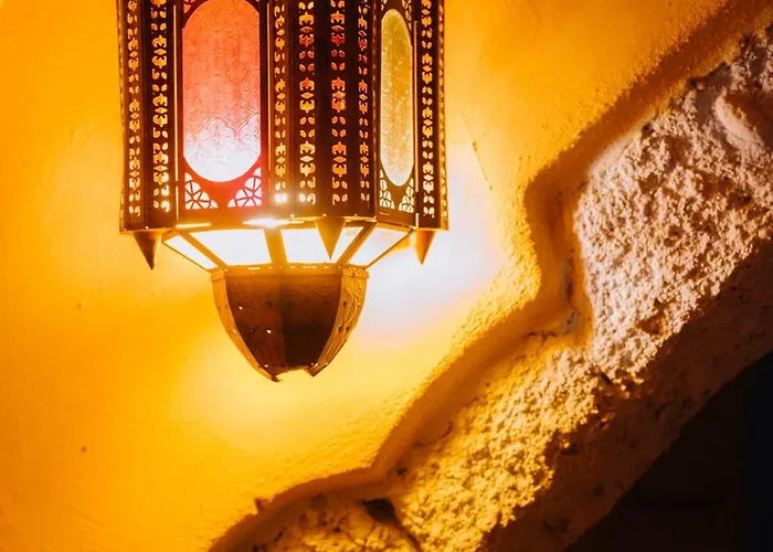 Mayelia Cozy House In The Medieval Town Casa de Férias *