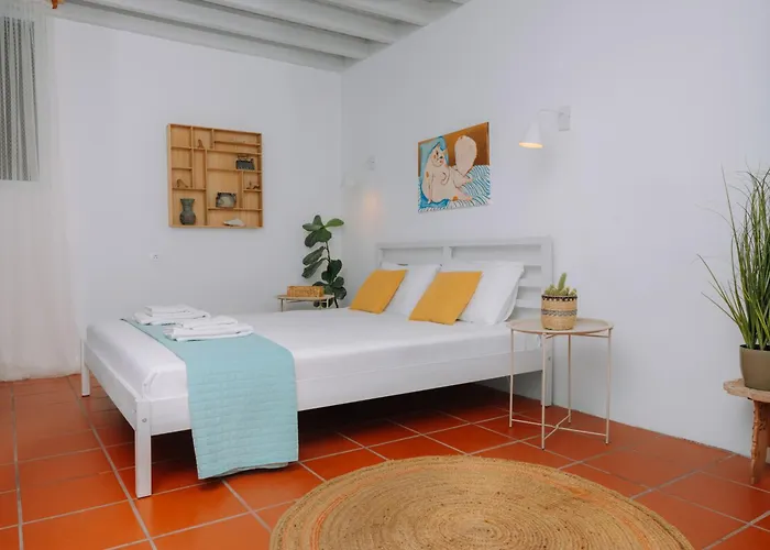 Mayelia Cozy House In The Medieval Town Casa de Férias