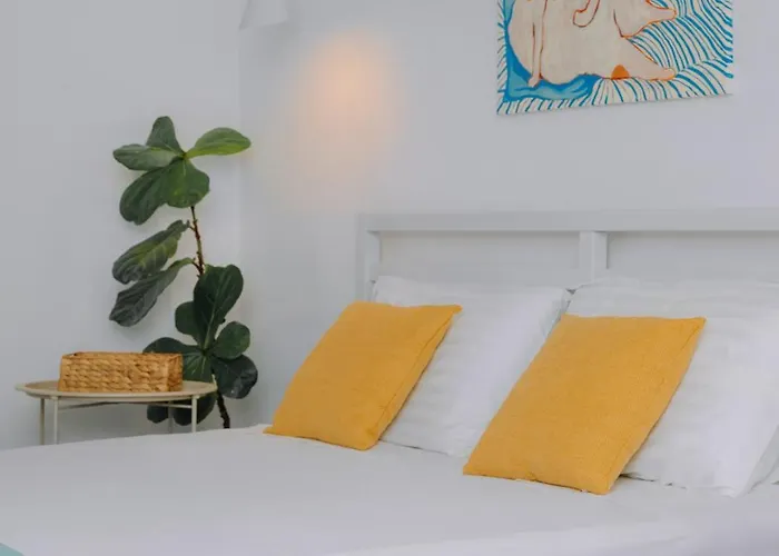 Mayelia Cozy House In The Medieval Town Casa de Férias