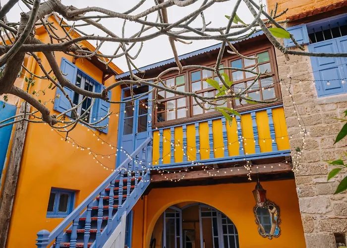 Mayelia Cozy House In The Medieval Town Casa de Férias *