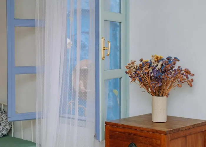 Mayelia Cozy House In The Medieval Town Casa de Férias