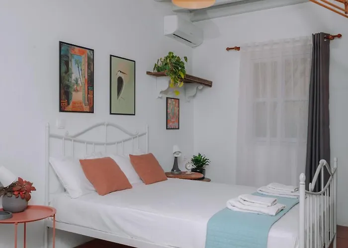 Mayelia Cozy House In The Medieval Town *