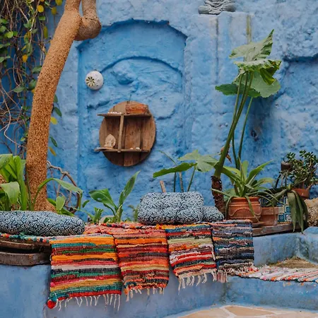 Mayelia Cozy House In The Medieval Town Casa de Férias *