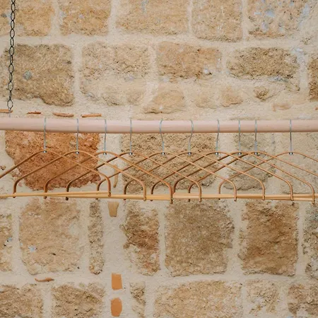 בית נופש Mayelia Cozy House In The Medieval Town *